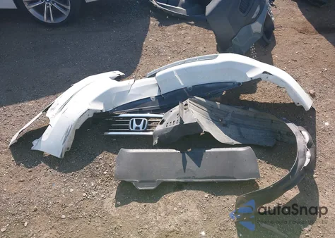 2010 Honda Accord 2.4 Lx-P z USA, uszkodzony, nr VIN 1HGCP2F44AA068345